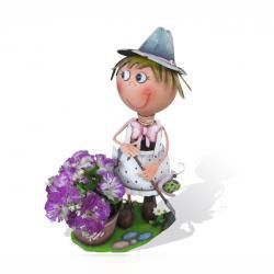 Уличная подставка для цветов - кашпо Девочка в шляпе с улиткой и мотыгой